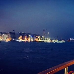 Meet your Posher, Amina